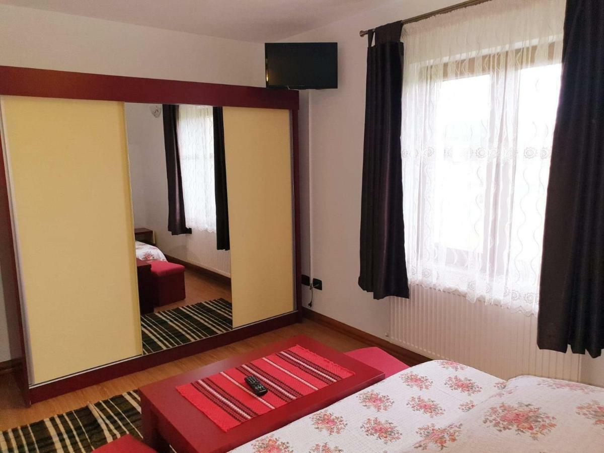 Villa Casa Paty Mînăstirea Humorului Camera foto
